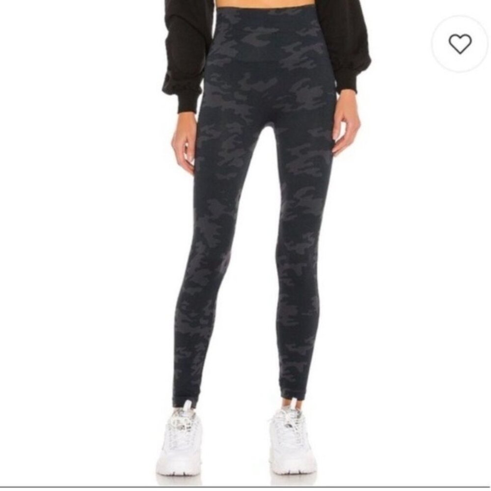 Spanx Black Grey Camo Look At Me Now Leggings